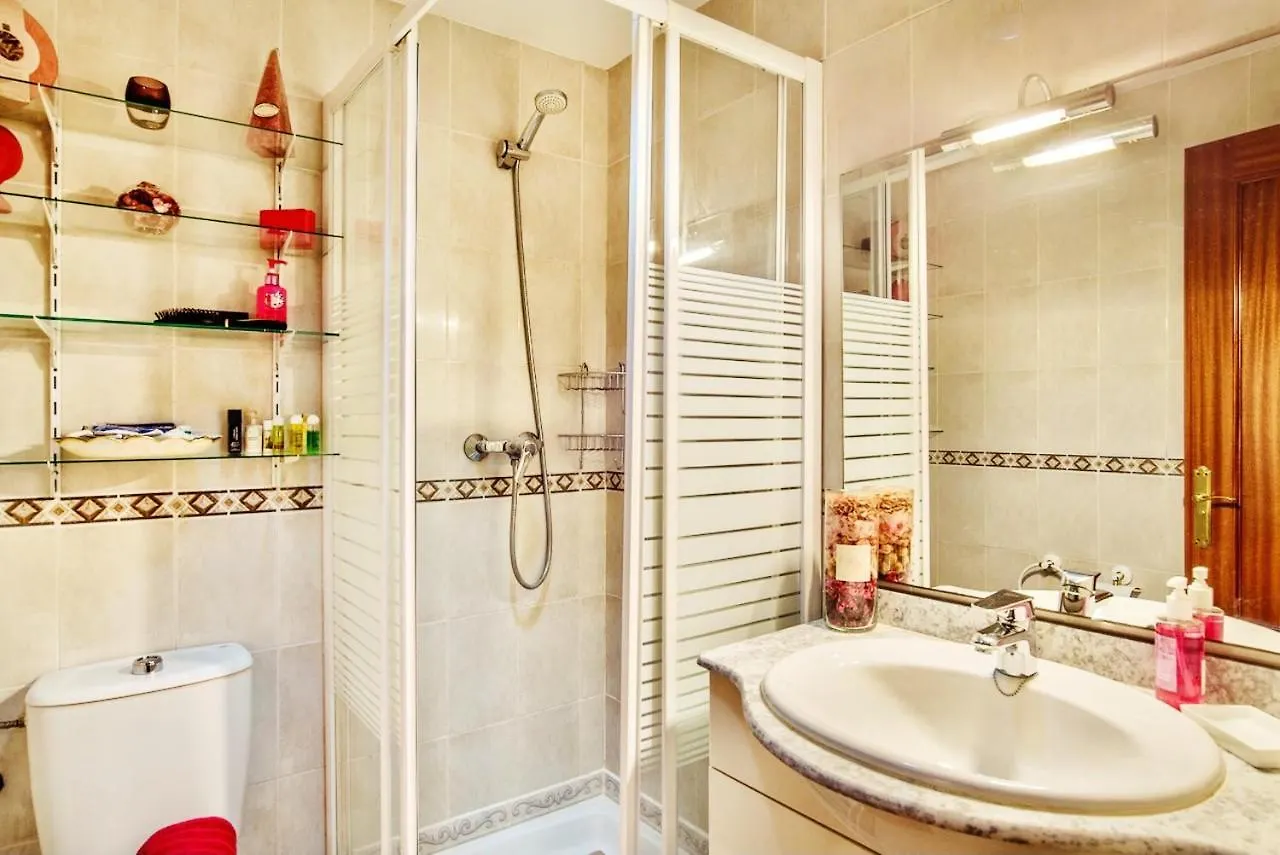 Elegant Apartment In Marbella With Sea And Mountain View.