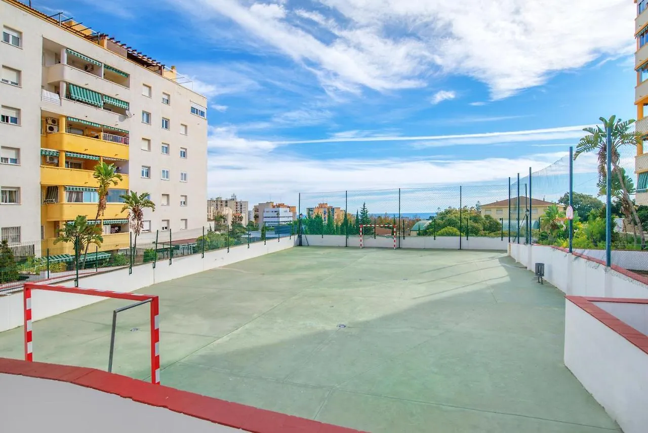 Elegant Apartment In Marbella With Sea And Mountain View.